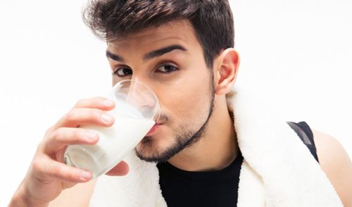 sữa bổ sung canxi cho thanh niên